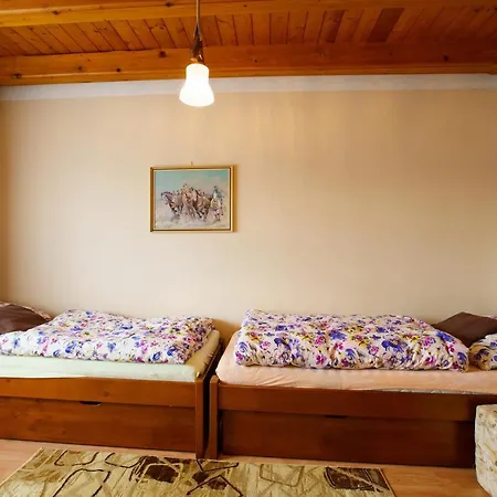 Quarto em Acomodações Particulares Karol *