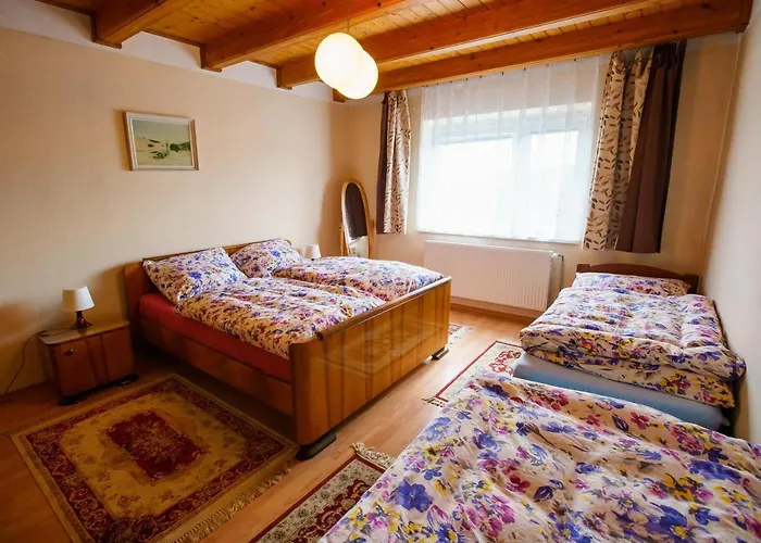 Δωμάτια σε οικογενειακή κατοικία Karol *