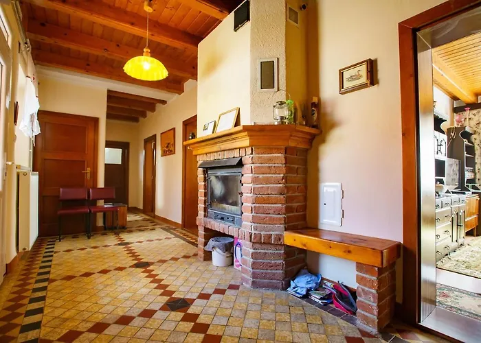 Δωμάτια σε οικογενειακή κατοικία Karol