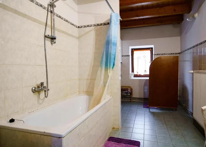 Karol * Male Chlievany